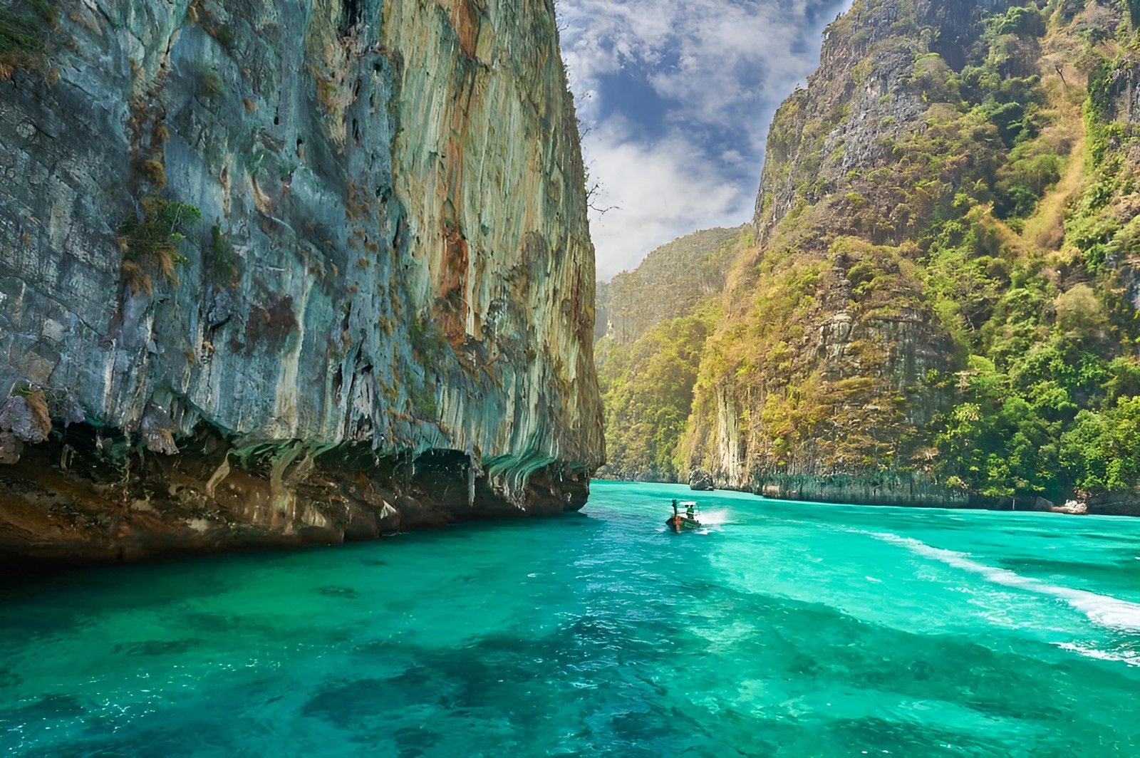 4 Pearls of Andaman by speedboat 2 days and 1 night